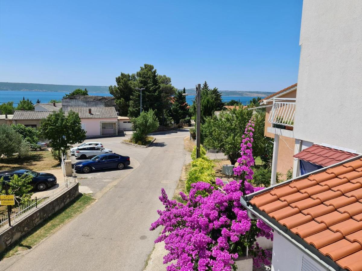 Maslenica-Bougainvillea Exterior photo